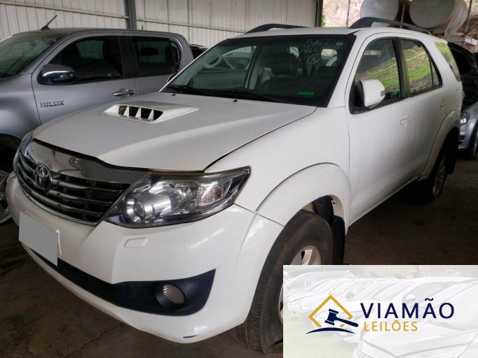 TOYOTA HILUX SW4 14/14