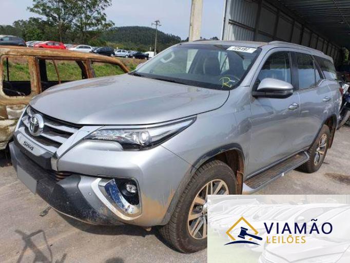 TOYOTA HILUX SW4 19/20