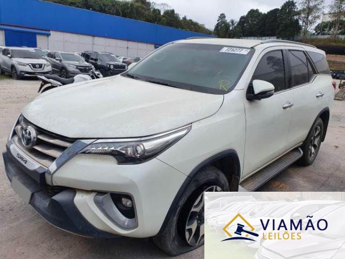 TOYOTA HILUX SW4 18/19