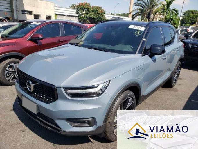 VOLVO XC40 21/21