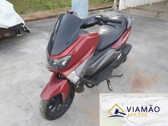 YAMAHA NMAX 19/19