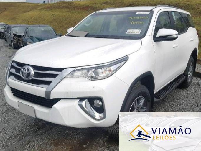 TOYOTA HILUX SW4 16/17